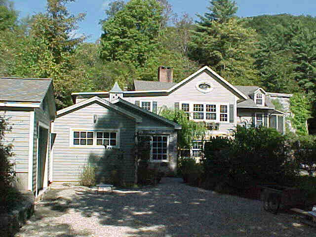 Building photograph for 16 FURNACE ROAD